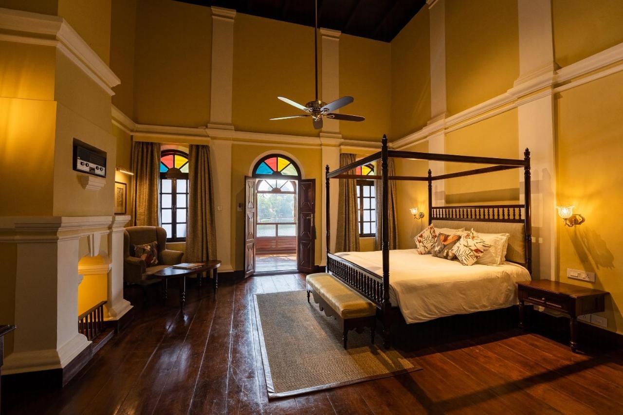 Taj Kumarakom Resort And Spa Kerala Экстерьер фото