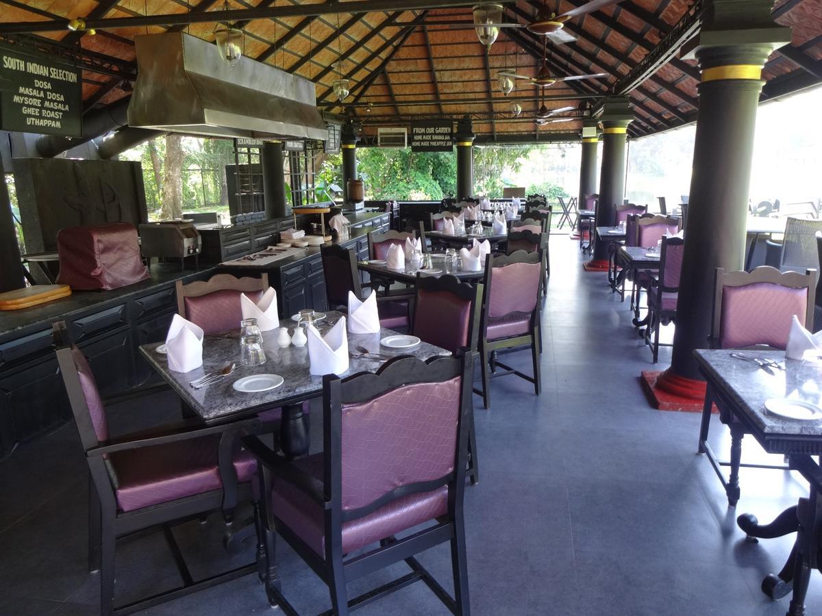 Taj Kumarakom Resort And Spa Kerala Экстерьер фото